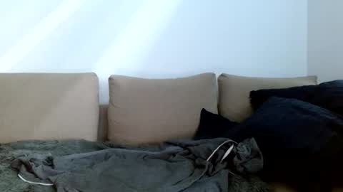 Yoshi online show from December 23, 6:27 pm