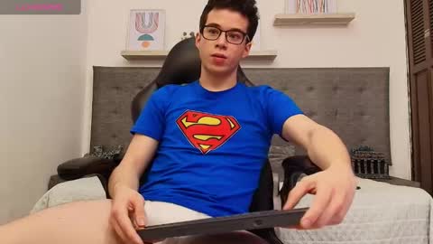 Snapshot of therealmartincox chatting on October 2, 4:47 pm 4th online show from October 2, 4:47 pm