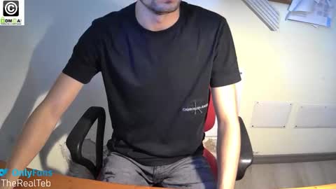 Snapshot of therealteb chatting on September 29, 7:46 am TheRealTeb online show from September 29, 7:46 am