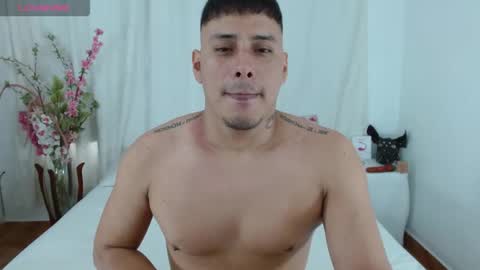 Snapshot of therockalejandro chatting on May 30, 5:32 pm therockalejandro online show from May 30, 5:32 pm