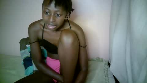 Snapshot of therry_heart chatting on September 13, 2:44 am hearty online show from September 13, 2:44 am