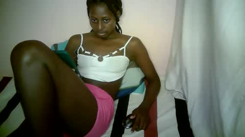 Snapshot of therry_heart chatting on September 18, 11:45 am hearty online show from September 18, 11:45 am