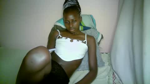 Snapshot of therry_heart chatting on September 27, 6:57 pm hearty online show from September 27, 6:57 pm