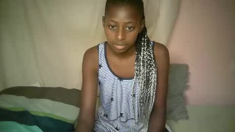 Snapshot of therry_heart chatting on October 4, 2:59 pm hearty online show from October 4, 2:59 pm