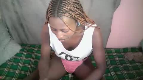 Snapshot of therry_heart chatting on November 26, 9:54 am hearty online show from November 26, 9:54 am