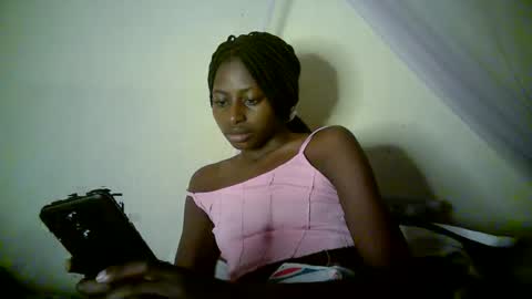 Snapshot of therry_heart chatting on May 2, 4:01 pm hearty online show from May 2, 4:01 pm