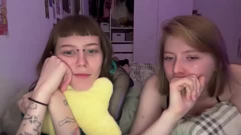 LISA                                            online show from December 10, 11:51 pm