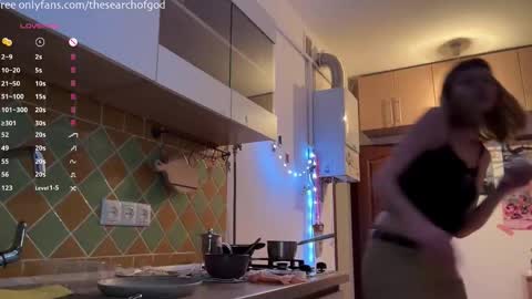 LISA                                            online show from December 3, 7:01 pm