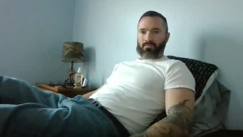 Snapshot of thesexorcist1984 chatting on December 5, 9:39 pm James online show from December 5, 9:39 pm