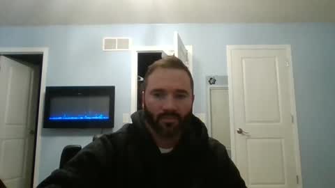 Snapshot of thesexorcist1984 chatting on December 23, 3:07 am James online show from December 23, 3:07 am