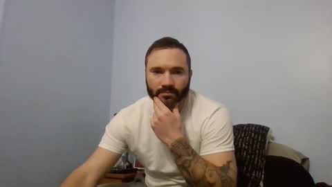 Snapshot of thesexorcist1984 chatting on December 23, 6:11 am James online show from December 23, 6:11 am