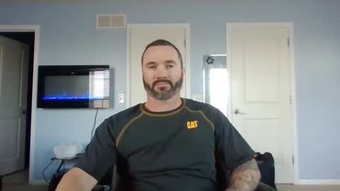 Snapshot of thesexorcist1984 chatting on January 5, 7:28 pm James online show from January 5, 7:28 pm