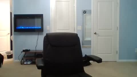 Snapshot of thesexorcist1984 chatting on January 17, 10:01 pm James online show from January 17, 10:01 pm