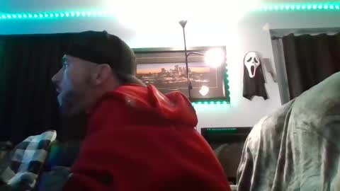 Snapshot of thesexorcist1984 chatting on October 15, 5:29 am James online show from October 15, 5:29 am