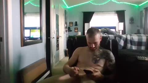 Snapshot of thesexorcist1984 chatting on October 28, 4:20 pm James online show from October 28, 4:20 pm