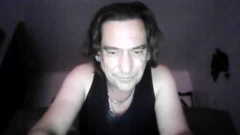 Snapshot of thestardad394997 chatting on April 26, 2:26 pm thestardad394997 online show from April 26, 2:26 pm
