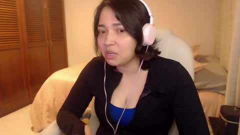 Snapshot of thetalkingbutt chatting on May 23, 3:34 am Mai online show from May 23, 3:34 am