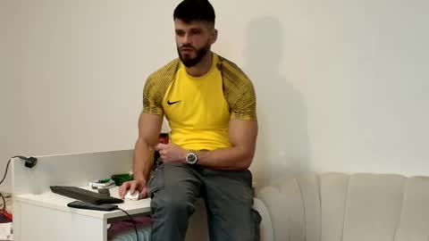 Snapshot of thetop200 chatting on December 1, 7:08 pm TheTop online show from December 1, 7:08 pm