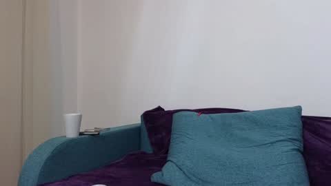 Snapshot of thetopalex chatting on December 18, 7:58 am TheTopAlex online show from December 18, 7:58 am