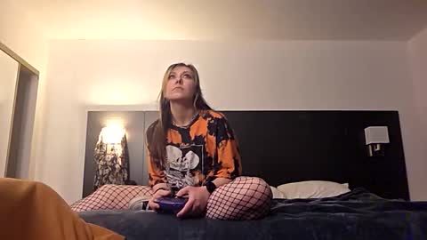 Snapshot of theunbound07 chatting on February 27, 11:43 am theunbound07 online show from February 27, 11:43 am