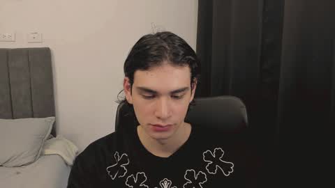 Snapshot of thiaan__ chatting on December 25, 8:07 pm thiaan__ online show from December 25, 8:07 pm