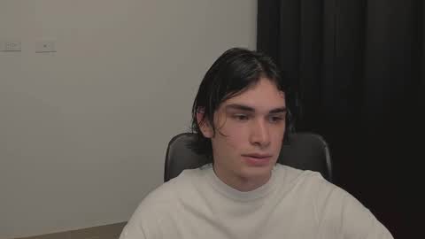 Snapshot of thiaan__ chatting on February 28, 3:04 am thiaan__ online show from February 28, 3:04 am