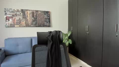 thiago_driussi online show from October 19, 6:30 pm