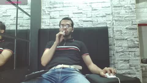 Snapshot of thiago_hairy chatting on October 25, 12:18 am thiago_hairy online show from October 25, 12:18 am