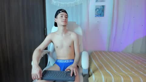 Snapshot of thiago_james69 chatting on November 11, 3:06 am Manuel online show from November 11, 3:06 am