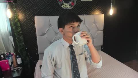 thiago online show from November 24, 1:00 pm