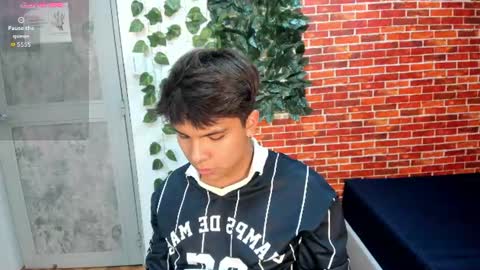 Snapshot of thiago_kozak chatting on June 25, 8:57 pm thiago online show from June 25, 8:57 pm