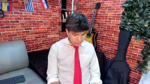 Snapshot of thiago_kozak chatting on July 1, 1:56 pm thiago online show from July 1, 1:56 pm