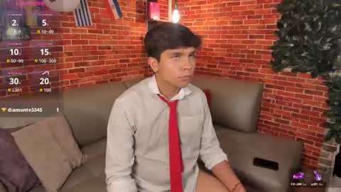 Snapshot of thiago_kozak chatting on July 9, 1:04 pm thiago online show from July 9, 1:04 pm