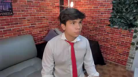 Snapshot of thiago_kozak chatting on July 16, 12:55 pm thiago online show from July 16, 12:55 pm