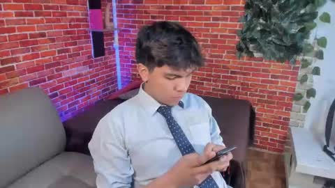Snapshot of thiago_kozak chatting on August 8, 2:41 pm thiago online show from August 8, 2:41 pm