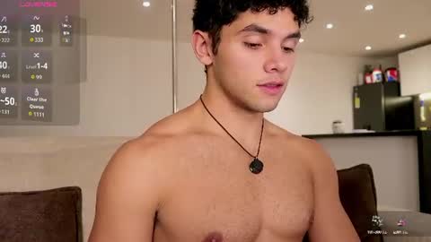 Snapshot of thiago_l chatting on June 18, 1:06 am Just Thiago online show from June 18, 1:06 am