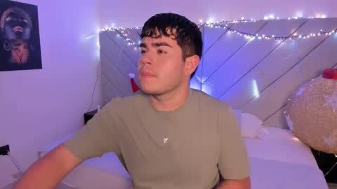 Snapshot of thiago_occonor chatting on November 19, 5:07 am thiago_occonor online show from November 19, 5:07 am