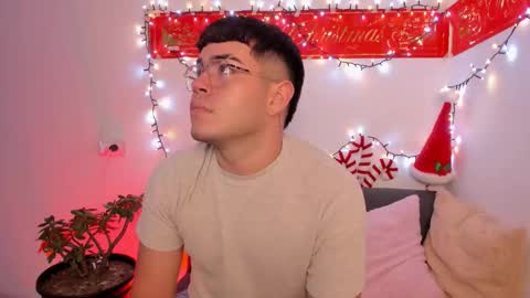 Snapshot of thiago_occonor chatting on November 24, 1:27 am thiago_occonor online show from November 24, 1:27 am