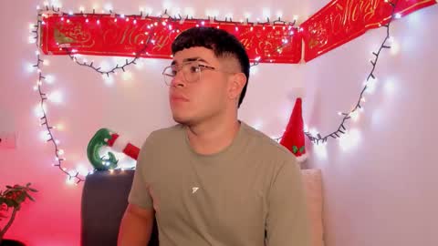 Snapshot of thiago_occonor chatting on November 25, 2:55 am thiago_occonor online show from November 25, 2:55 am