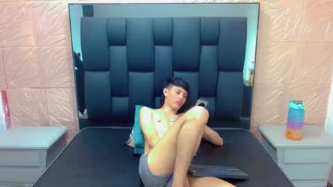 Snapshot of thiago_twink38 chatting on November 15, 6:44 am thiago_twink38 online show from November 15, 6:44 am
