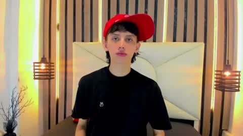 Snapshot of thiago_twink38 chatting on July 7, 4:37 am thiago_twink38 online show from July 7, 4:37 am