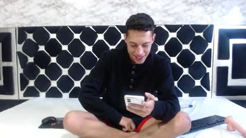 Thiago   online show from April 24, 1:30 am