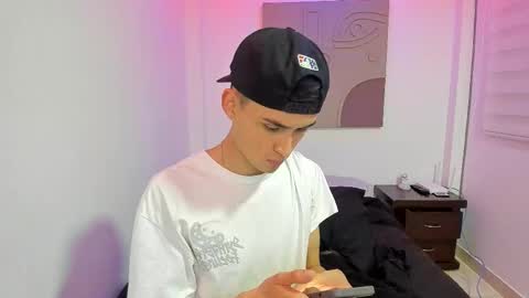 Snapshot of thiagowells_ chatting on March 12, 3:02 am Thiago Wells online show from March 12, 3:02 am