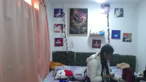 thiana_horny online show from June 18, 2:21 pm