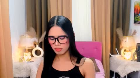 Snapshot of thianna_soft chatting on November 19, 4:45 am thianna_soft online show from November 19, 4:45 am