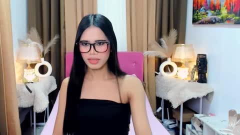 Snapshot of thianna_soft chatting on November 30, 4:11 pm thianna_soft online show from November 30, 4:11 pm