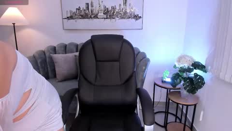 thiara online show from February 24, 8:18 pm