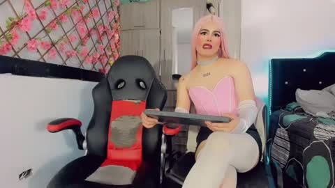 Snapshot of thiara_veky chatting on June 27, 9:09 pm Thiara online show from June 27, 9:09 pm