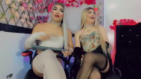 Snapshot of thiara_veky chatting on August 3, 7:50 pm Thiara online show from August 3, 7:50 pm