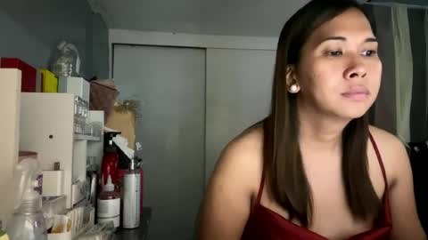 Snapshot of thicc_nd_juicy chatting on July 23, 8:34 am Rina online show from July 23, 8:34 am
